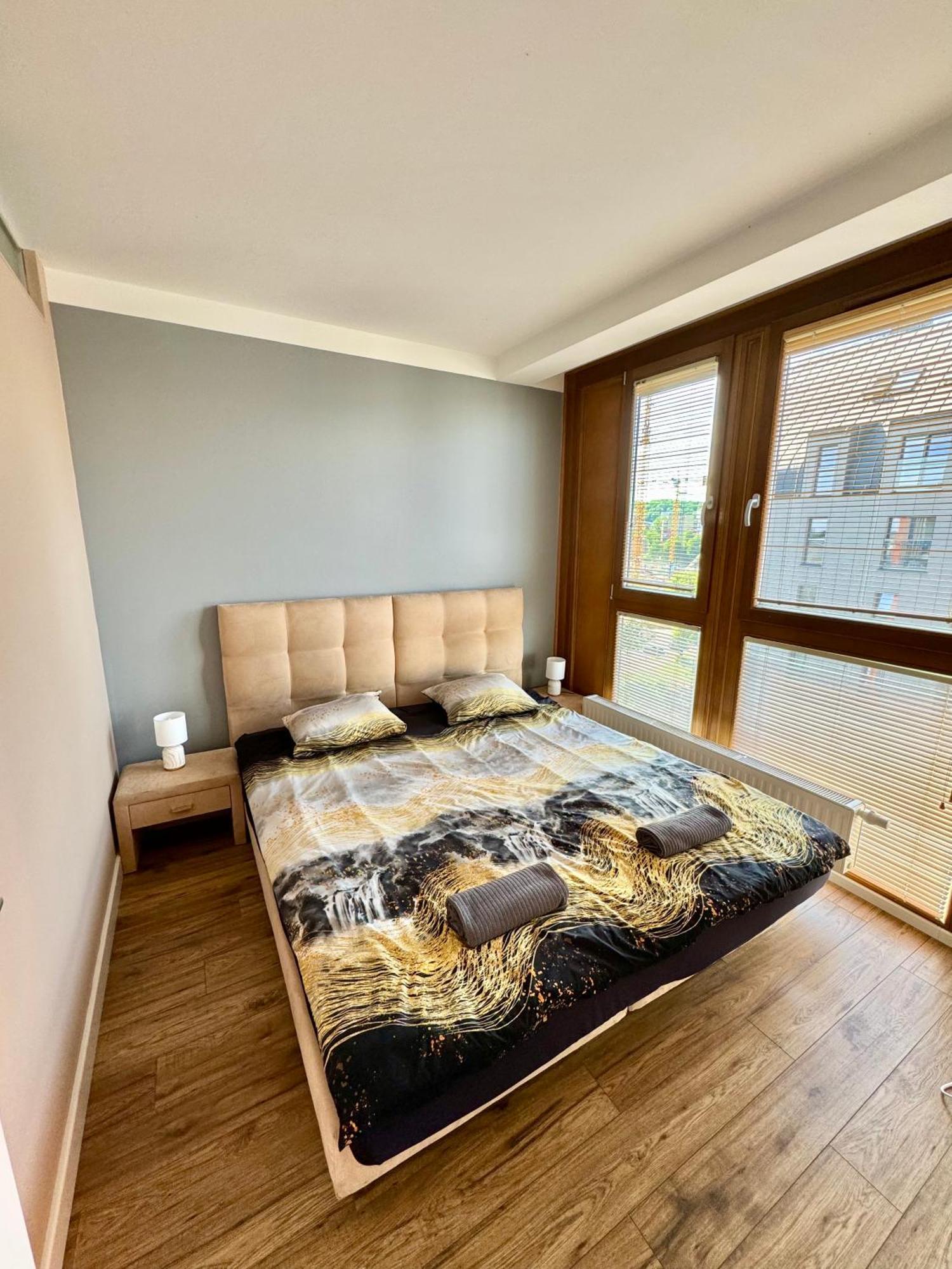 Apartment 3-rooms With Balcony By The Oldtown *